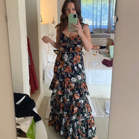 Abercrombie Ruffle Tier Maxi Dress (Black Floral) - Picture 3 of 4